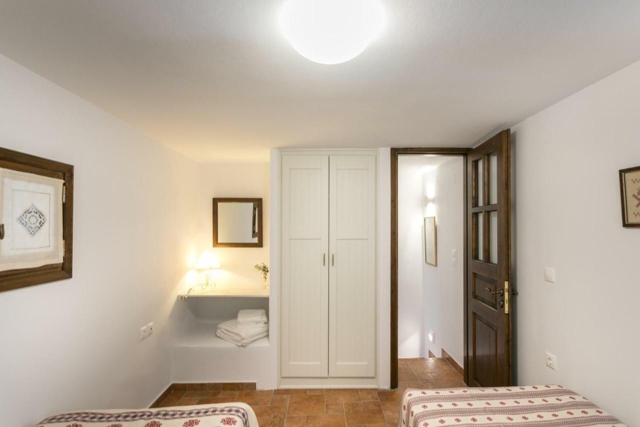 Traditional Inn Pirethron Apérathos Esterno foto